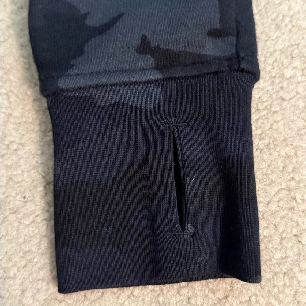 Lululemon Athletica Zip Up Hoodie Size 6 - Picture 6 of 6